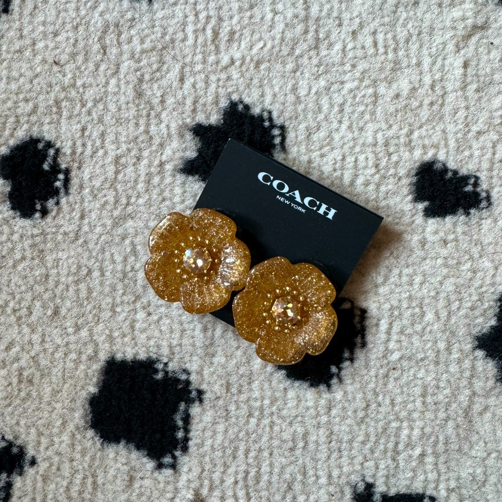 NWT Coach Stud Gold Glitter Flower Earrings
